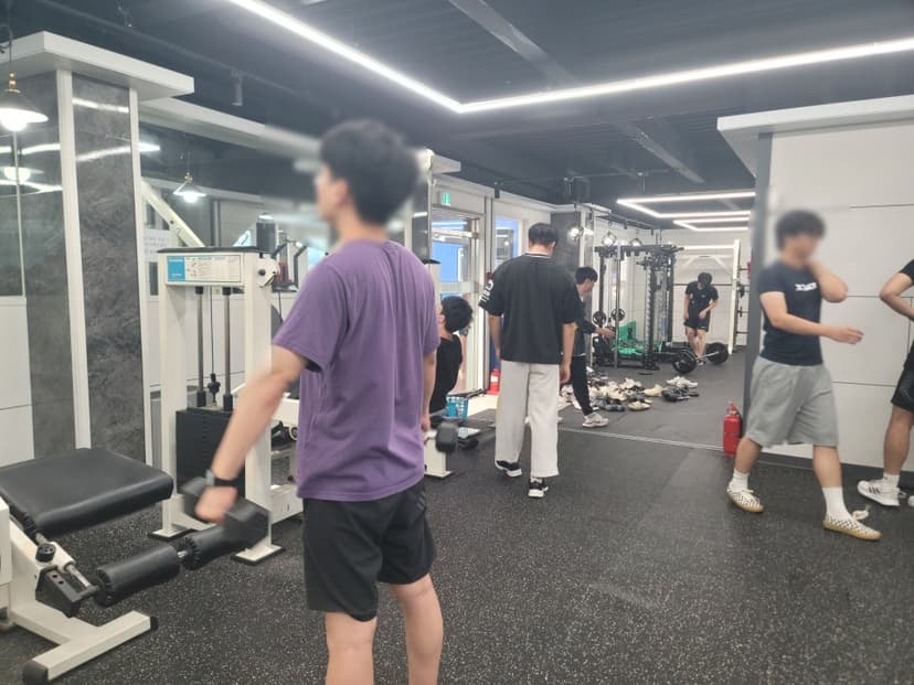 에듀셀파 남학생 기숙학원 헬스장