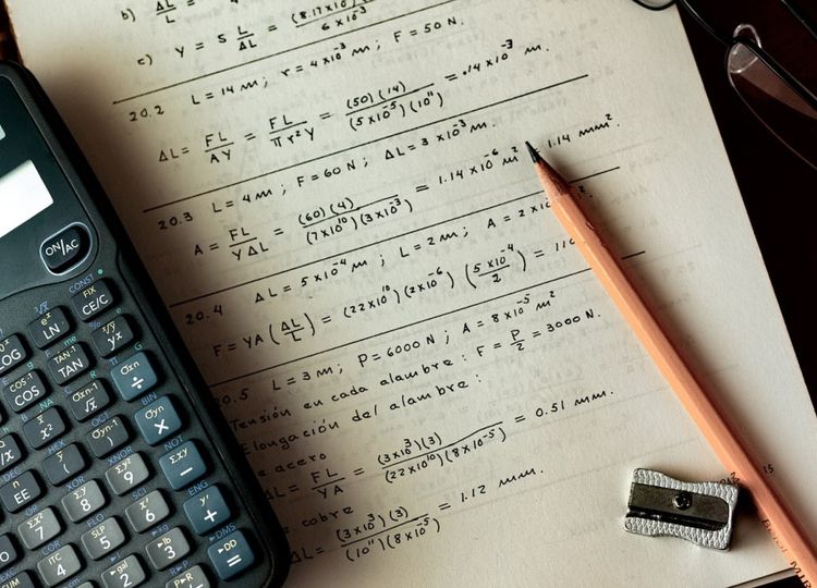 수학모의고사, 출처 : Pixabay
