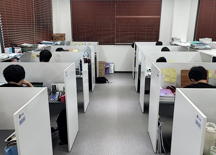 에듀셀파독학기숙학원 남학생캠퍼스 자습실