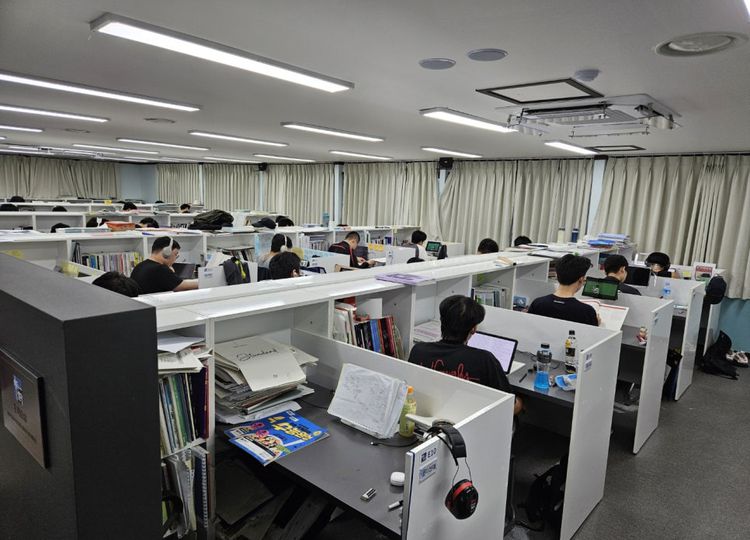 에듀셀파독학기숙학원 남학생캠퍼스 자습실