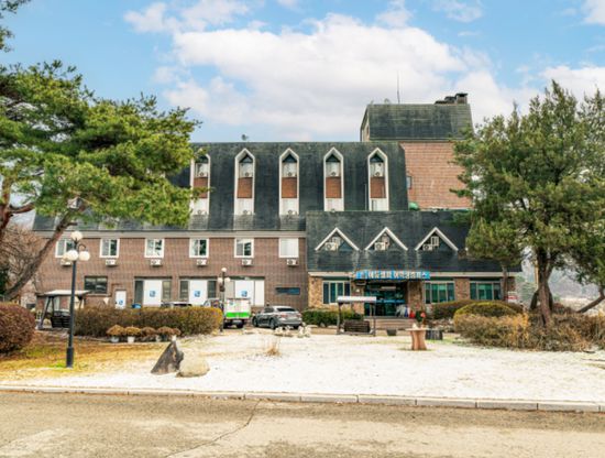 에듀셀파독학기숙학원 여학생캠퍼스 야외 전경