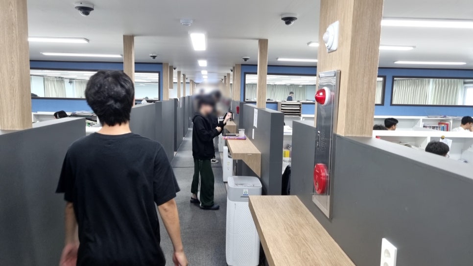 에듀셀파 남학생 기숙학원 학습실