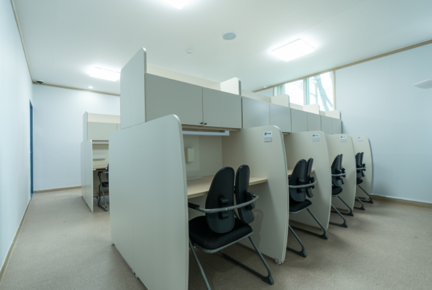 에듀셀파 여학생 기숙학원 학습실