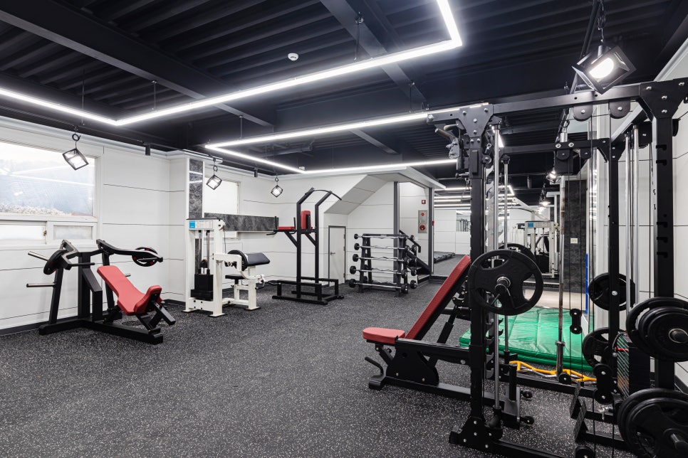 에듀셀파 남학생 기숙학원 헬스장