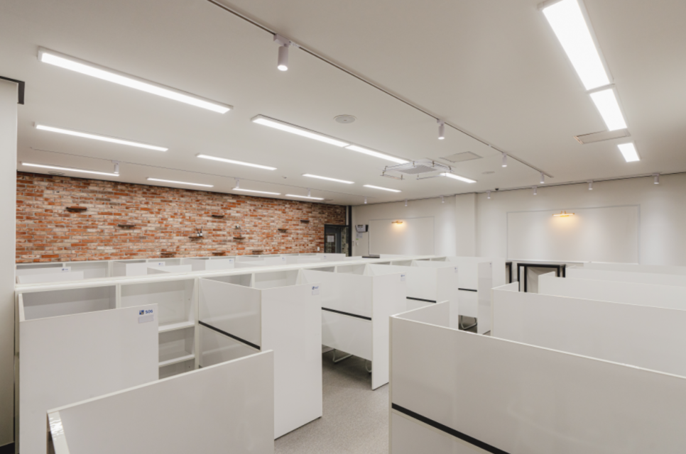 에듀셀파 남학생 기숙학원 학습실