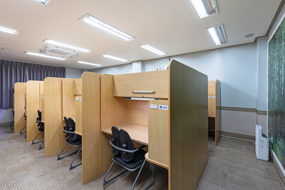 에듀셀파 여학생 기숙학원 학습실