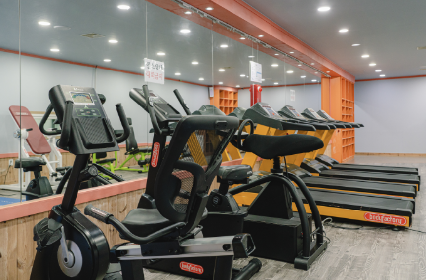 에듀셀파 여학생 기숙학원 헬스장